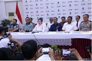 Menko PMK Puan Maharani memimpin Rakor Tingkat Menteri Persiapan Penyelenggaraan Asian Para Games III Tahun 2018, di kantor Kemenko PMK, Jakarta, Senin (3/9) siang. (Foto: Humas Kemenko PMK)