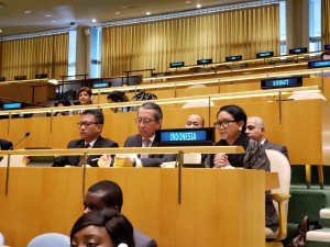 Menlu Retno Marsudi saat hadir di Sidang Majelis Umum PBB di New York, Selasa (2/4) Waktu Setempat. (Foto: Kemlu)