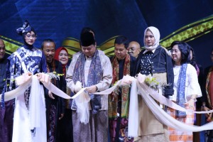 Menteri Perindustrian Airlangga Hartarto membuka secara resmii pameran Muslim Fashion Festival (Muffest) 2019 di Jakarta, Rabu (1/5). (Foto: Humas Kemenperin)