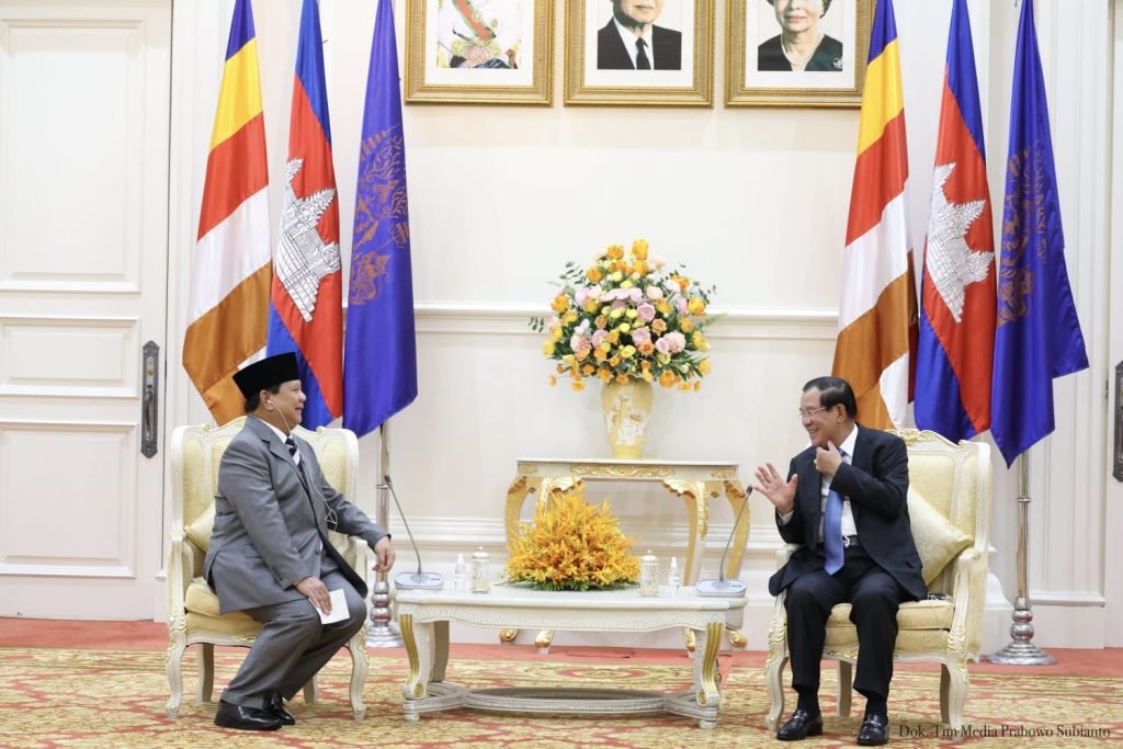 Diterima dengan Hangat oleh PM Kamboja, Menhan Prabowo Soroti Kepentingan Bersama ASEAN