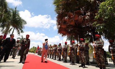 Menhan Prabowo Disambut Meriah Saat Berkunjung ke Special Forces Command Kamboja