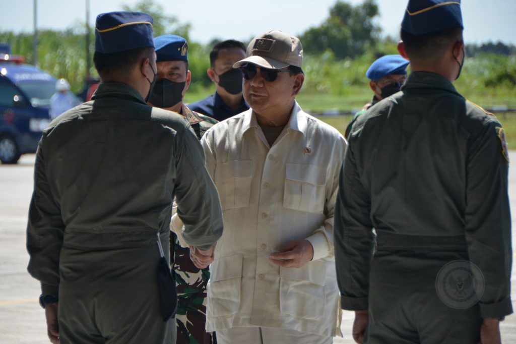 Kunjungi Lanud Iswahjudi, Menhan Prabowo Tegaskan Tekad Bangun TNI AU yang Unggul dan Kuat