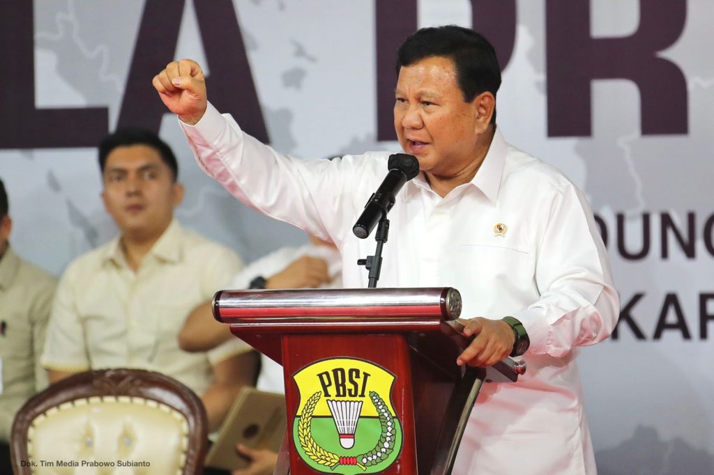 Menhan Prabowo Wakili Presiden Jokowi Tutup Turnamen Piala Presiden 2022