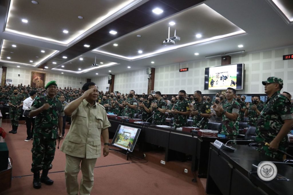 Berikan Pembekalan ke Pasis Seskoad, Menhan Prabowo: Pemimpin Harus Punya Kebijaksanaan dan Kecerdasan