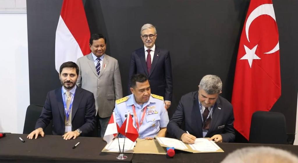 Disaksikan Menhan Prabowo di Indo Defence 2022, RI dan Turki Teken Sejumlah Kontrak Kerja Sama