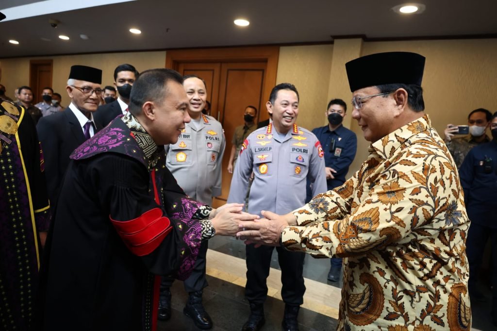 Menhan Prabowo Hadiri Pengukuhan Prof. Dr. Sufmi Dasco Ahmad Sebagai Guru Besar Universitas Pakuan