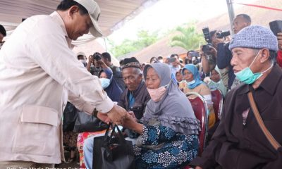 Sambangi Lumajang, Menhan Prabowo Berdialog dengan Masyarakat dan Berikan Bantuan
