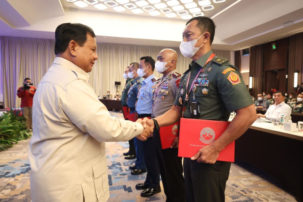 Tutup Warfare and Strategy Course 2022, Menhan Prabowo Tegaskan Pentingnya Penguasaan Teori dan Sejarah Perang