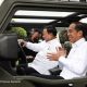 Didampingi Menhan Prabowo, Presiden Jokowi Berikan Nama Kendaraan Operasional “Maung”