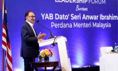 Menhan Prabowo Dampingi PM Malaysia Anwar Ibrahim Hadiri CT Corp Leadership Forum dan Antar Kepulangan ke Bandara