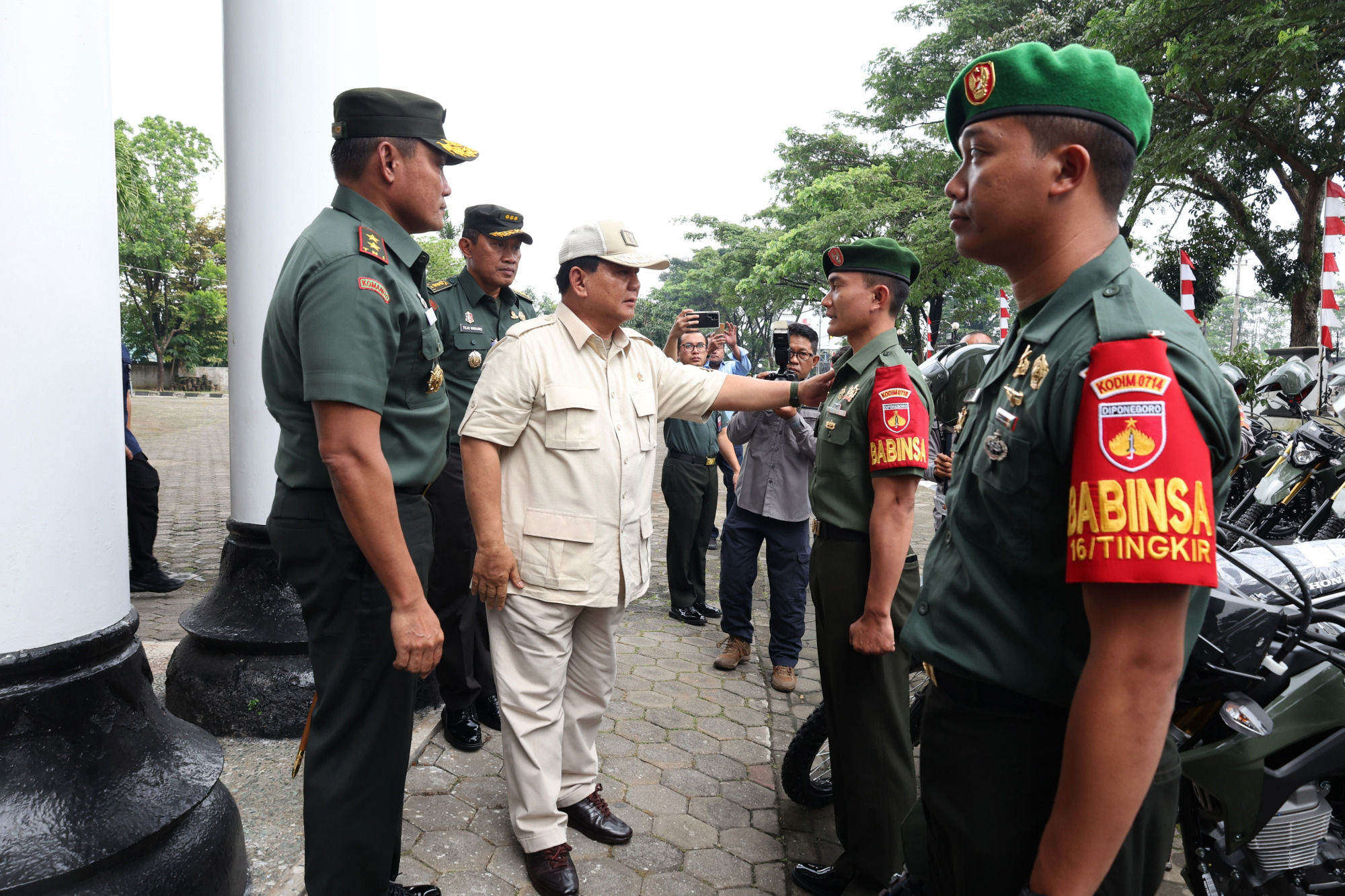 Menhan Prabowo Lanjutkan Penyerahan Sepeda Motor ke Babinsa di Kodam IV Diponegoro, Tegaskan Lagi Arahan Presiden