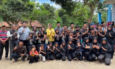 Airin Rachmi Diany saat bersilaturahmi di wilayah Taktakan, Kota Serang, dengan salah satu perguruan pencak silat (3)