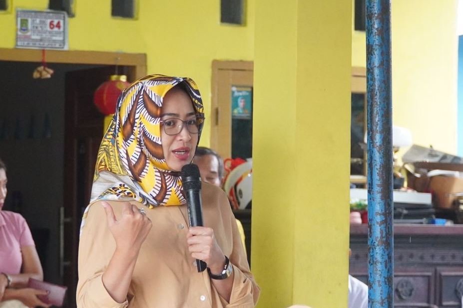 bakal calon Gubernur Banten Airin Rachmi Diany di Kecamatan Neglasari, Kota Tangerang