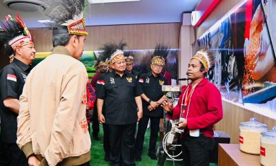 Menhan Prabowo Dampingi Presiden Jokowi ke Papua, Resmikan Gedung Papua Youth Creative Hub dan Ratas