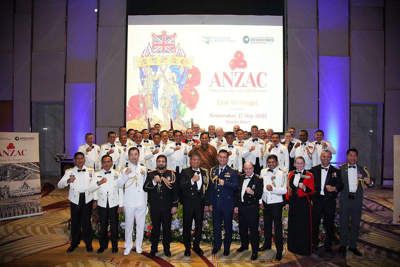 Menhan Prabowo Hadiri Military Attache Corps ANZAC Reception
