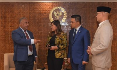 Ketua Komisi I DPR RI Meutya Viada Hafid usai menerima kunjungan kehormatan Pemerintah Vanuatu yang diwakili oleh Menteri Luar Negeri Vanuatu Jotham Napat di Gedung Nusantara III, Senayan, Jakarta, Senin (19/6/2023). Foto : Runi/Man
