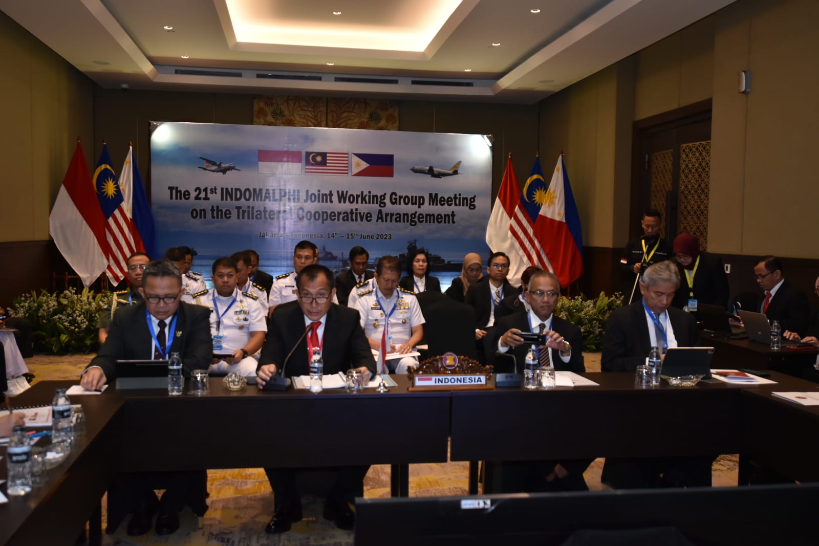 Pertemuan 21th INDOMALPHI JWG on TCA, Kemhan Harapkan Peningkatan Upaya Kolaboratif Malaysia dan Filipina pada Perdamaian dan Keamanan Kawasan