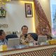 Ketua MKD DPR RI Adang Daradjatun saat memimpin sosialisasi Hak imunitas anggota DPR RI dan DPRD, serta Tanda Nomor Kendaraan Bermotor (TNKB) Khusus Anggota DPR RI di Kantor DPRD Kota Surakarta, Jawa Tengah, Senin (3/7/2023). Foto: Ayu/nr
