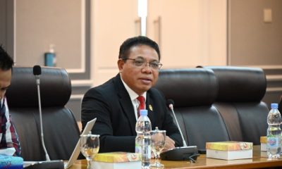 Kepala Badan Keahlian (BK) Setjen DPR RI Inosentius Samsul saat memberikan arahan kepada para pegawai lingkup PKAKN BK DPR di Gedung Nusantara II, Senayan, Jakarta, Selasa (4/3/2023). Foto: Farhan/nr