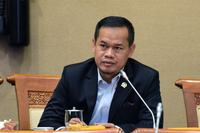 Rofik Hananto