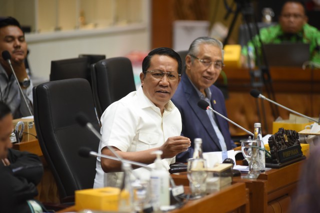 Ketua Baleg DPR Supratman Andi Agtas saat memimpin Rapat Panja Penyusunan RUU tentang Perubahan Kedua atas Undang-Undang Nomor 6 Tahun 2014 tentang Desa di Gedung Nusantara I, Senayan, Jakarta, Senin (3/7/2023). Foto: Dep/nr