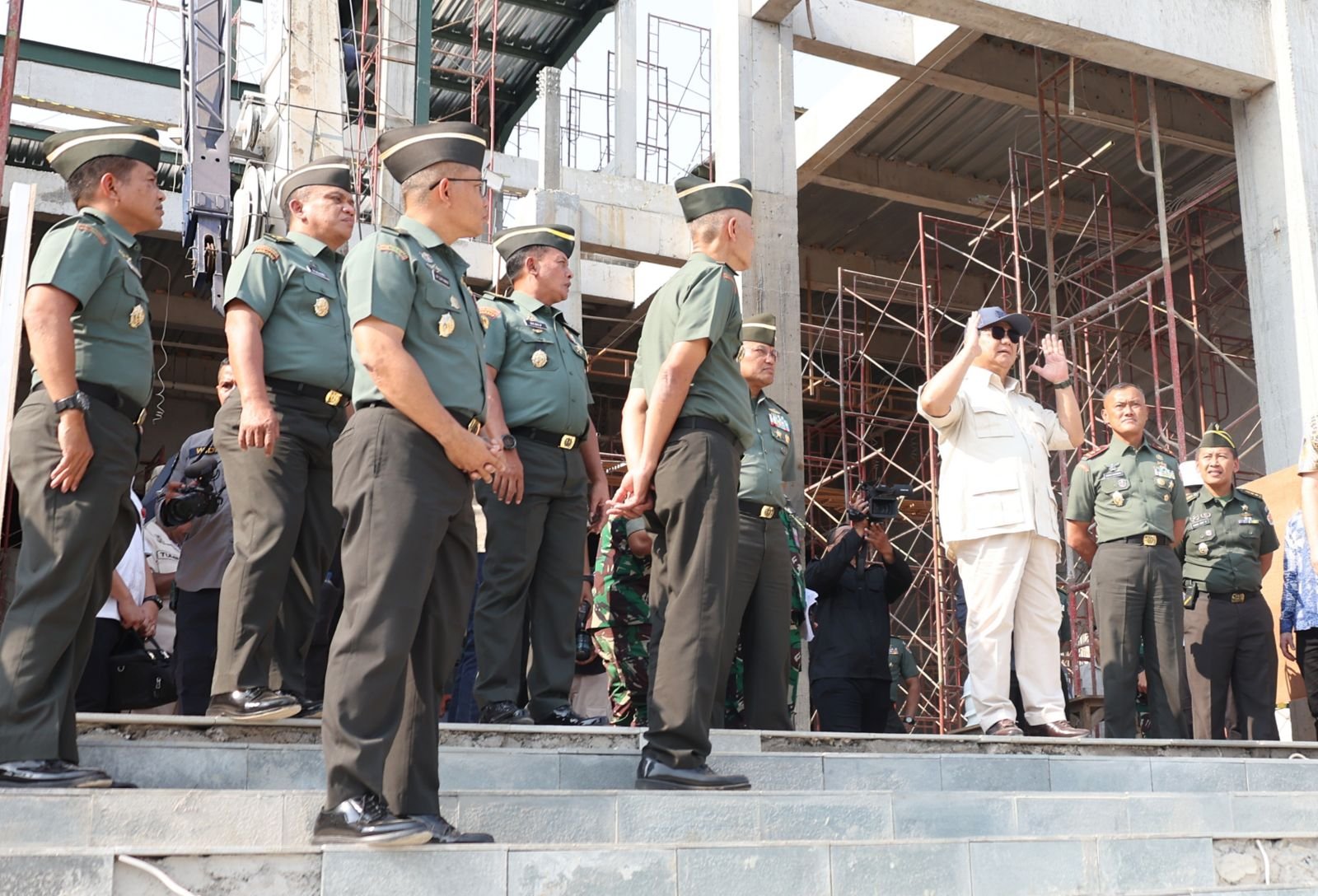 Menhan Prabowo Tinjau Pembangunan Gedung di Akademi Militer, Magelang