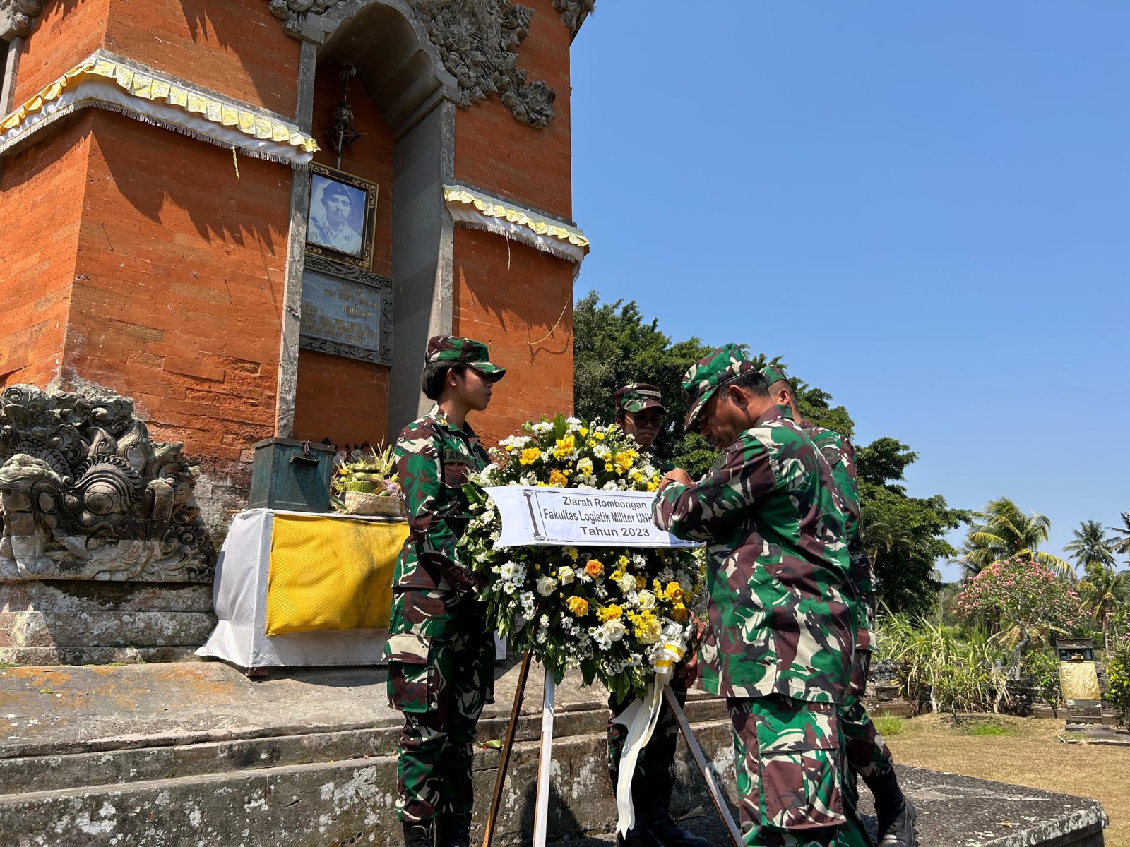 Para Kadet UNHAN RI-Belu Sampai di Bali, Ziarah Ke Makam Pahlawan I Gusti Ngurah Rai dan Kunjungi Kodam IX/Udayana