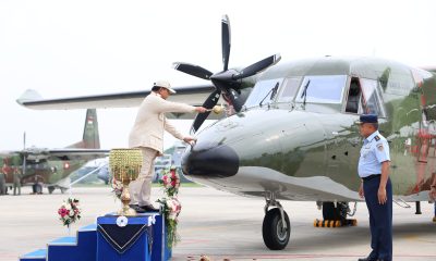 Menhan Prabowo Serahkan 5 Unit Pesawat NC-212i kepada TNI Angkatan Udara