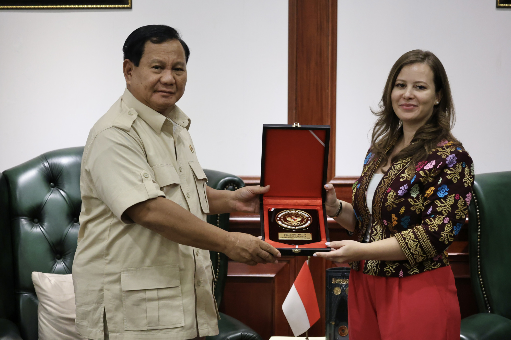 Menhan Prabowo Sambut Hangat Kunjungan Kehormatan Dubes Hongaria H.E. Ms. Lilla Karsay, Bahas Transfer Teknologi