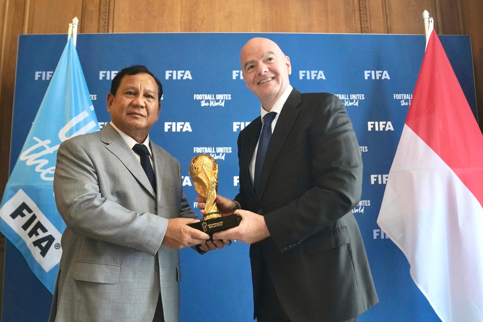 Menhan Prabowo Bertemu Presiden FIFA Bahas Peningkatan Sepak Bola di Indonesia