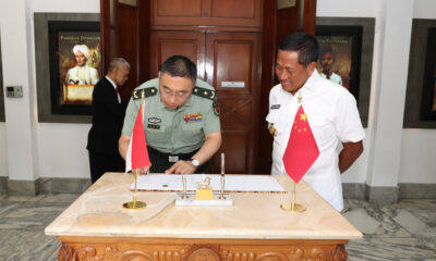 Plt. Sekjen Kemhan Menerima Kunjungan Kehormatan Major General Zhang Baoqun