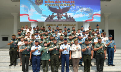 Kabag Karpeg Ropeg Setjen Kemhan Wakili Karopeg Setjen Kemhan Pimpin Acara Pelaporan Korps Kenaikan Pangkat TNI dan PNS Setingkat Eselon III