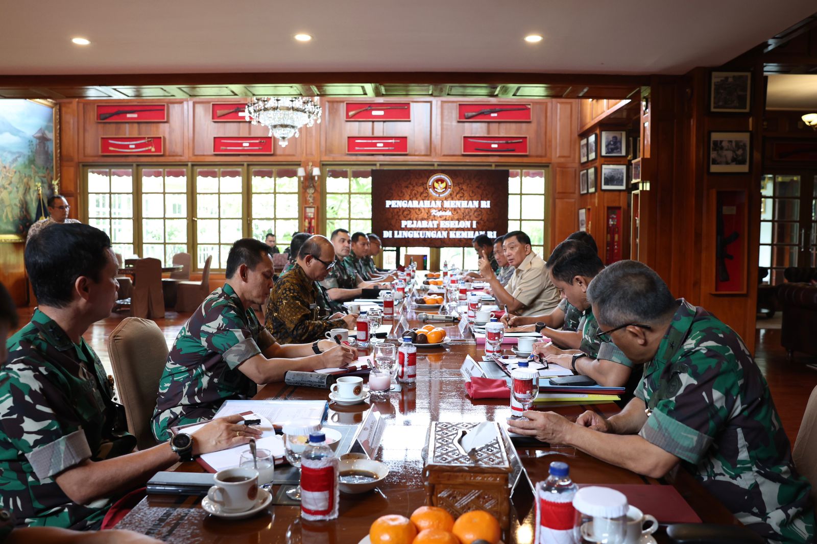 Menhan Sjafrie Pimpin Sesi Brainstorming Bersama Jajaran Eselon I Kemhan