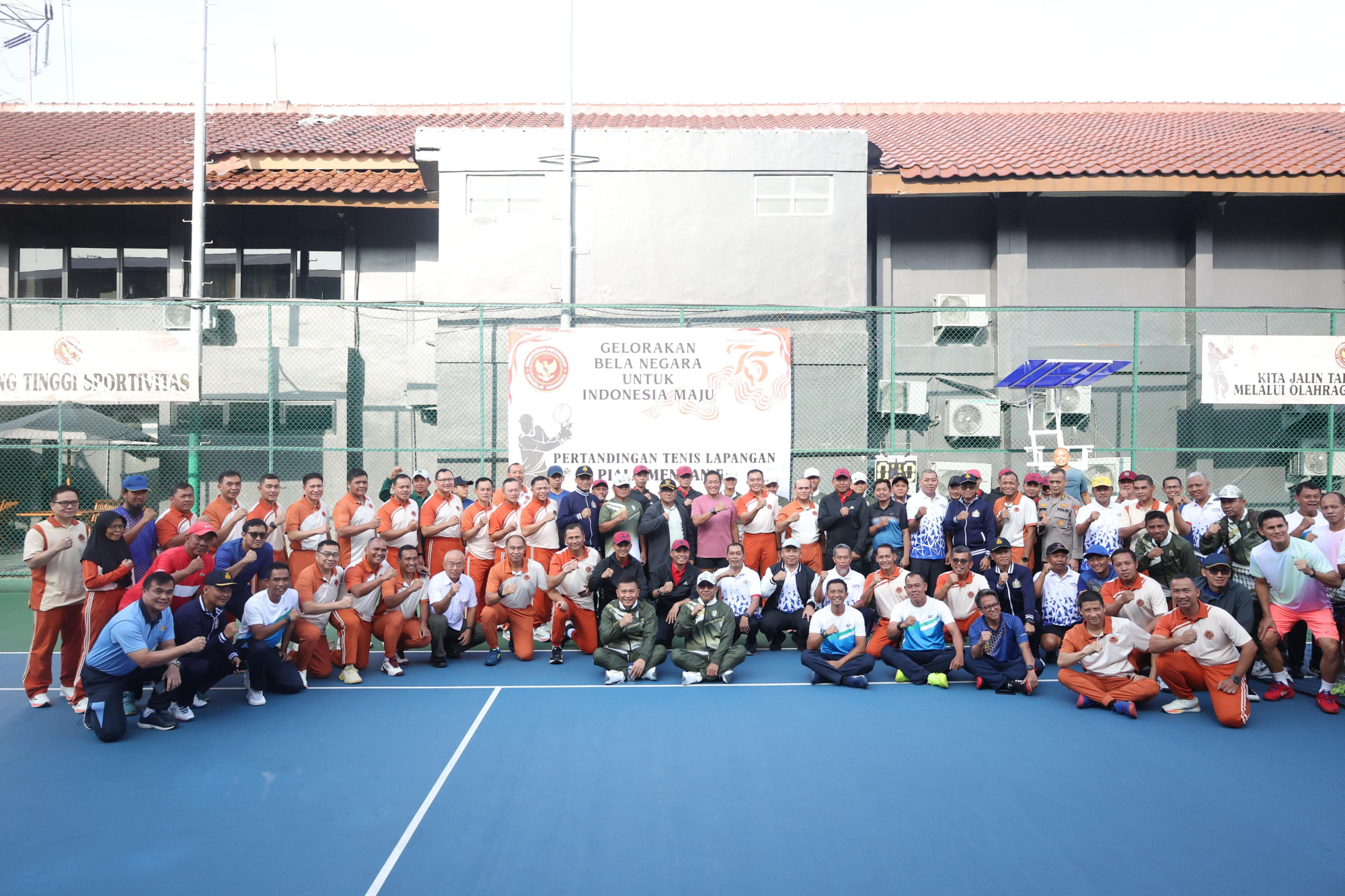 Sekjen Kemhan Pimpin Pembukaan Pertandingan Tenis Lapangan Piala Menteri Pertahanan RI