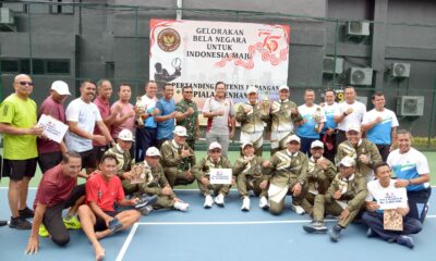Tutup Pertandingan Tenis Lapangan Piala Menhan RI, Tim TNI AD Raih Juara Pertama