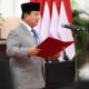 Menhan Sjafrie dan Wamenhan Donny Resmi Dilantik Presiden Prabowo Sebagai Pimpinan Dewan Pertahanan Nasional