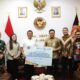 Wamenhan Terima Bantuan CSR Bank Mandiri untuk SMA TN Cimahi