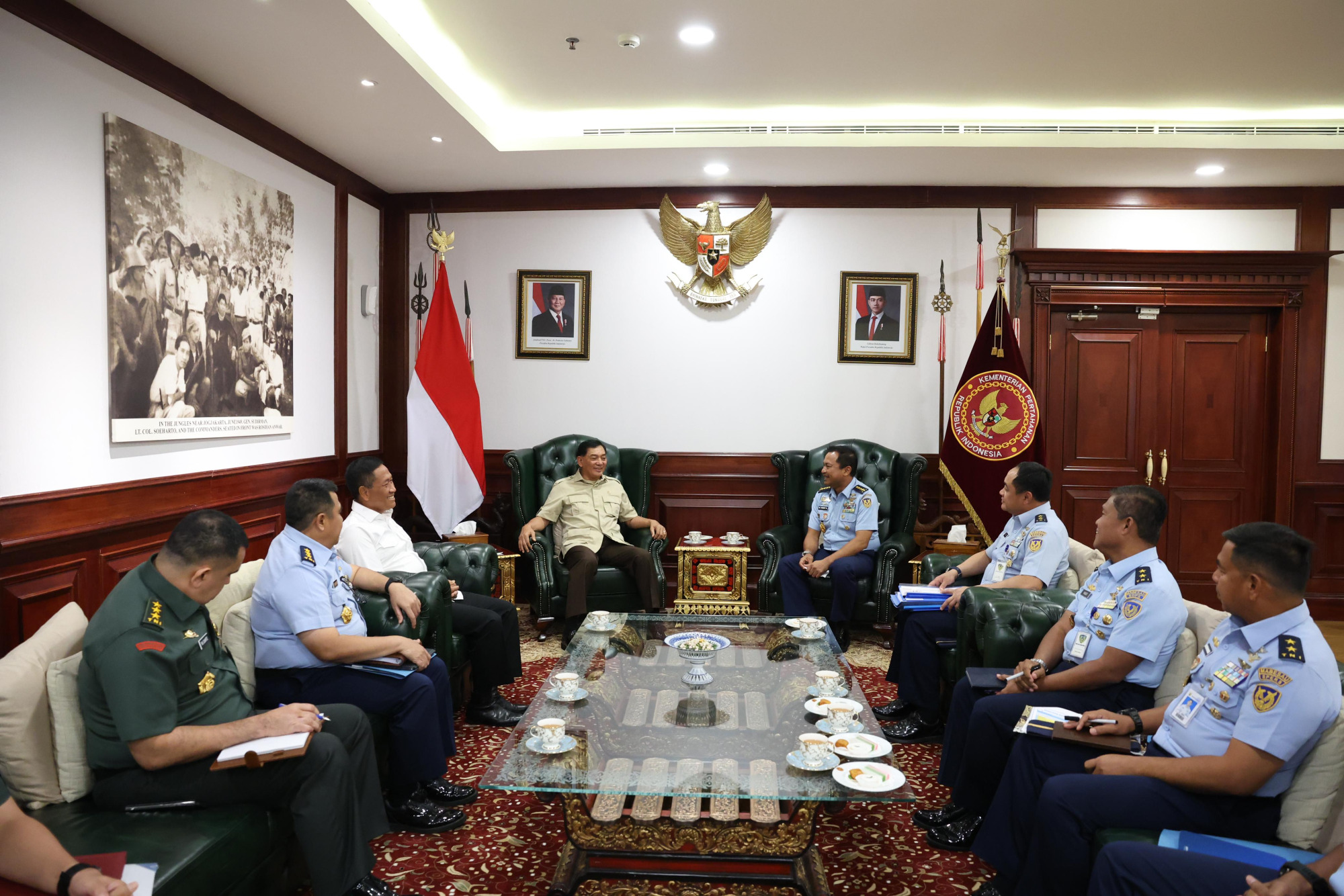 Menhan Sjafrie dan Kasau Diskusikan Pembangunan Kekuatan TNI AU
