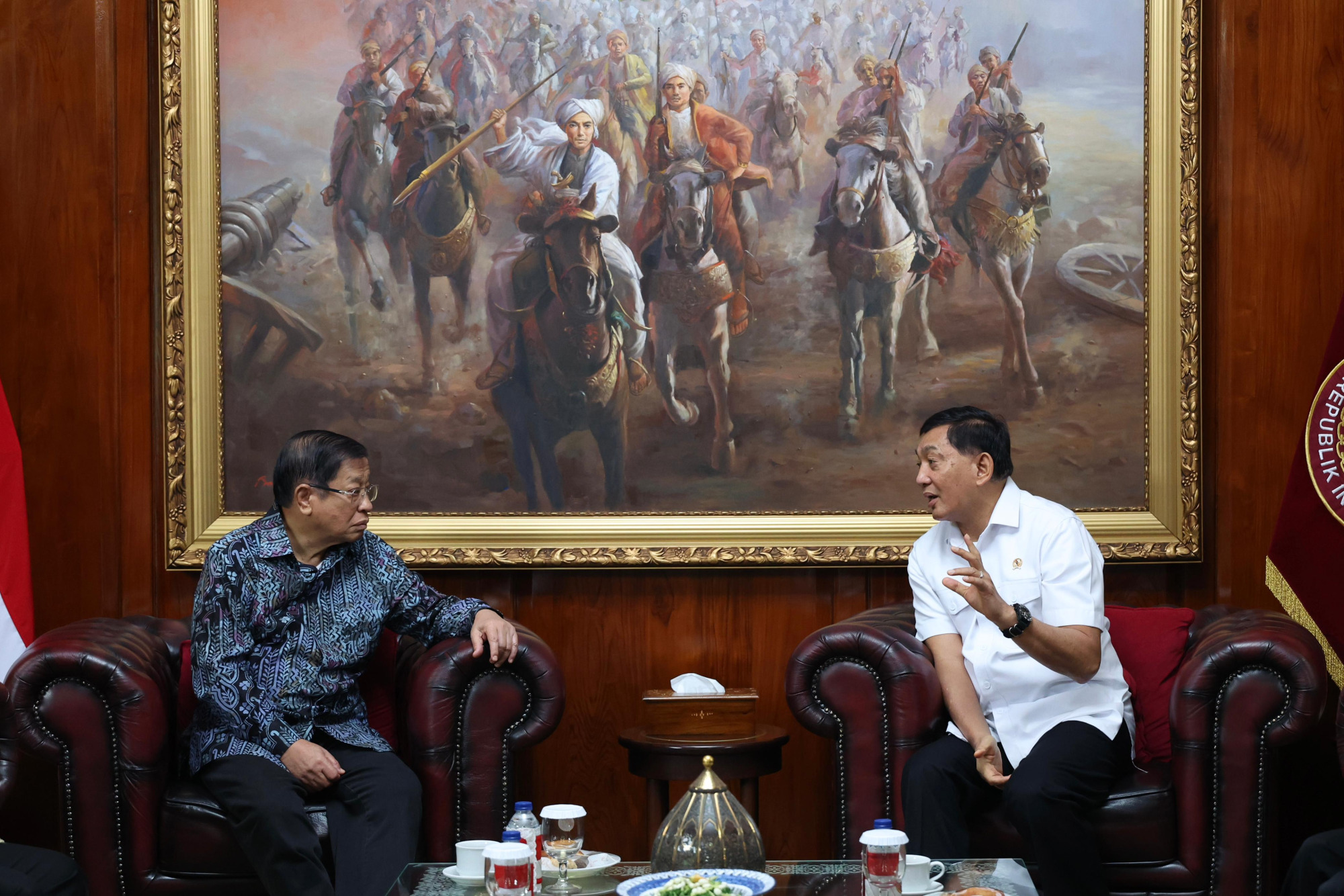 Menhan Sjafrie Menerima Ketum DPP IKAL-Lemhannas, Jalin Sinergi Jaga Pertahanan