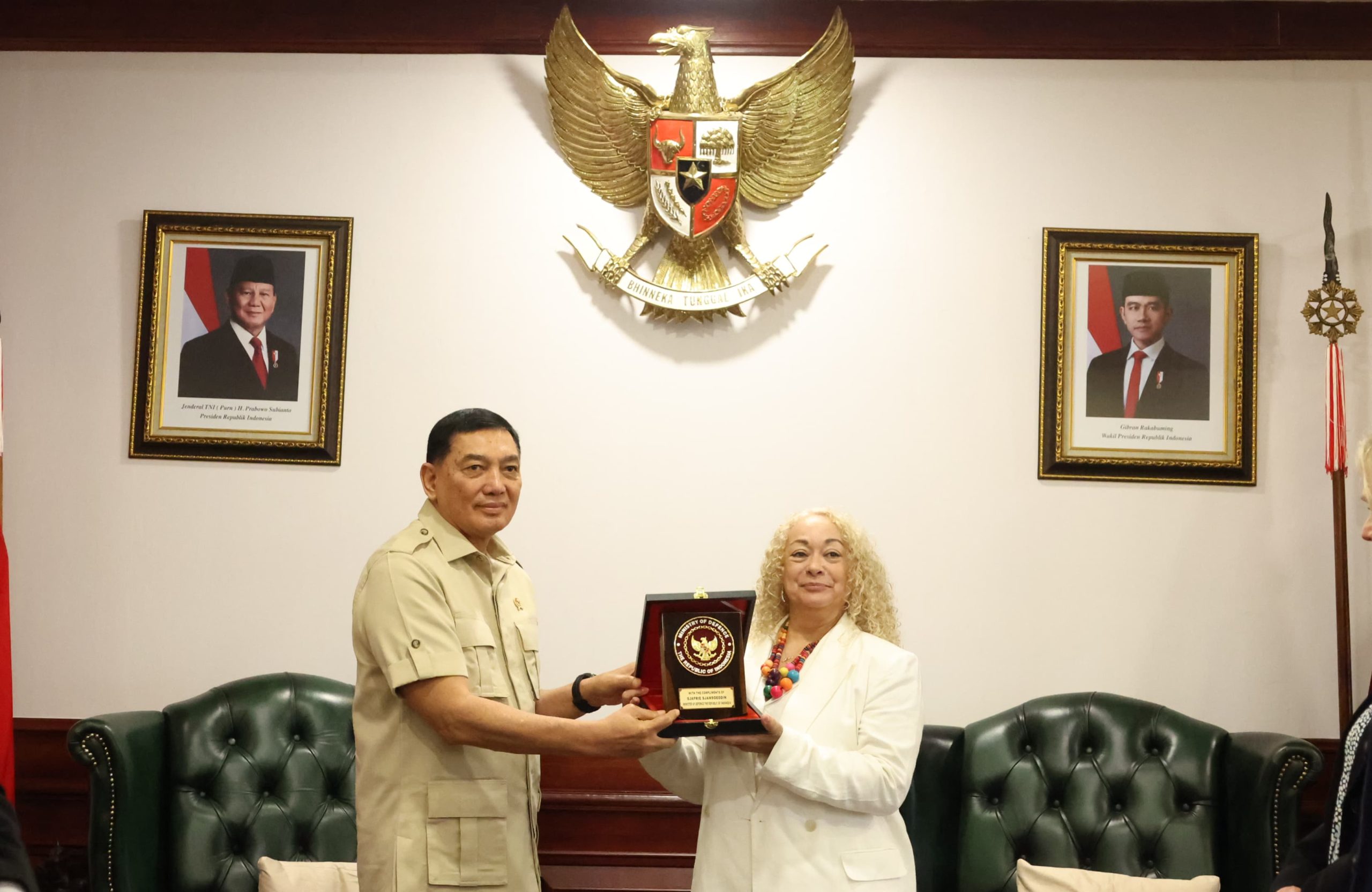 Menhan Sjafrie – Delegasi British Group Inter-Parliamentary Union Bahas Kerja Sama Strategis