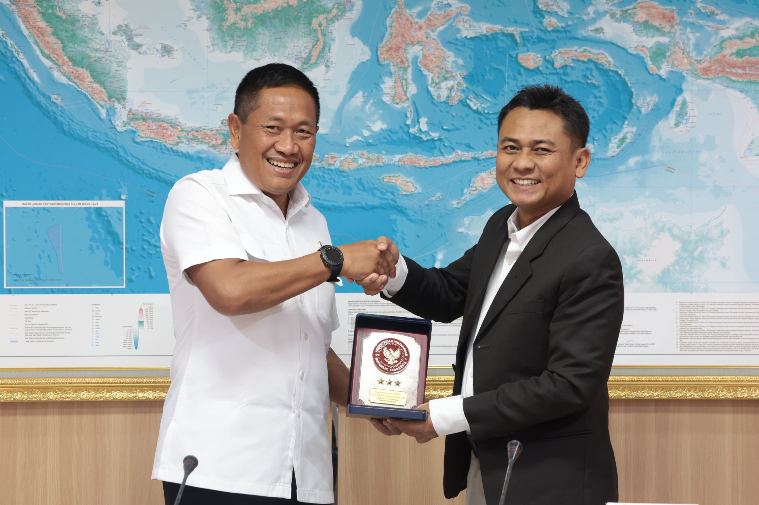 Wamenhan Bersama Badan Informasi Geospasial Bahas Penguatan Informasi untuk Pertahanan