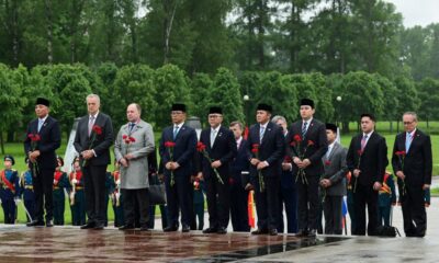 Menhan Sjafrie Dampingi Presiden dalam Penghormatan Korban Perang Dunia II di Rusia