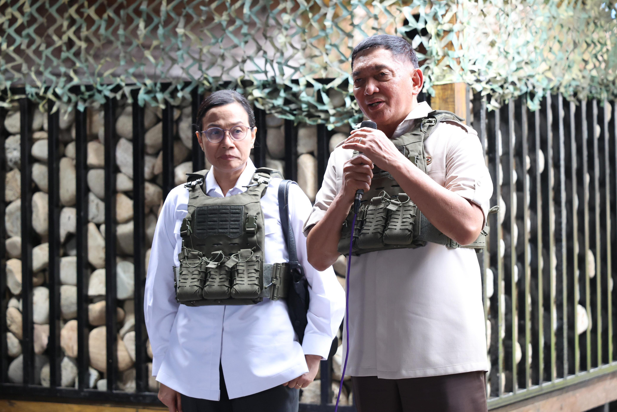 Pastikan Sinergisitas Pertahanan dan Keuangan Negara, Menhan-Menkeu Kunjungi Prajurit TNI di Garis Terdepan Papua