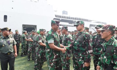 Perkuat Pertahanan dan Dukung Pembangunan Daerah, Wakasad Lepas Personel TNI AD ke Berbagai Penugasan di Seluruh Indonesia