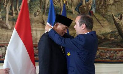 Menhan RI Terima Tanda Jasa Kehormatan dari Menhan Prancis Usai Hadiri Bastille Day 2025