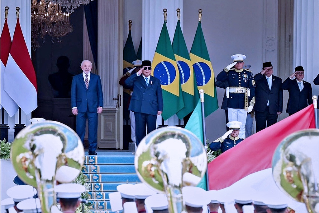 Menhan Dampingi Presiden Prabowo Sambut Kunjungan Kenegaraan Presiden Republik Federasi Brasil
