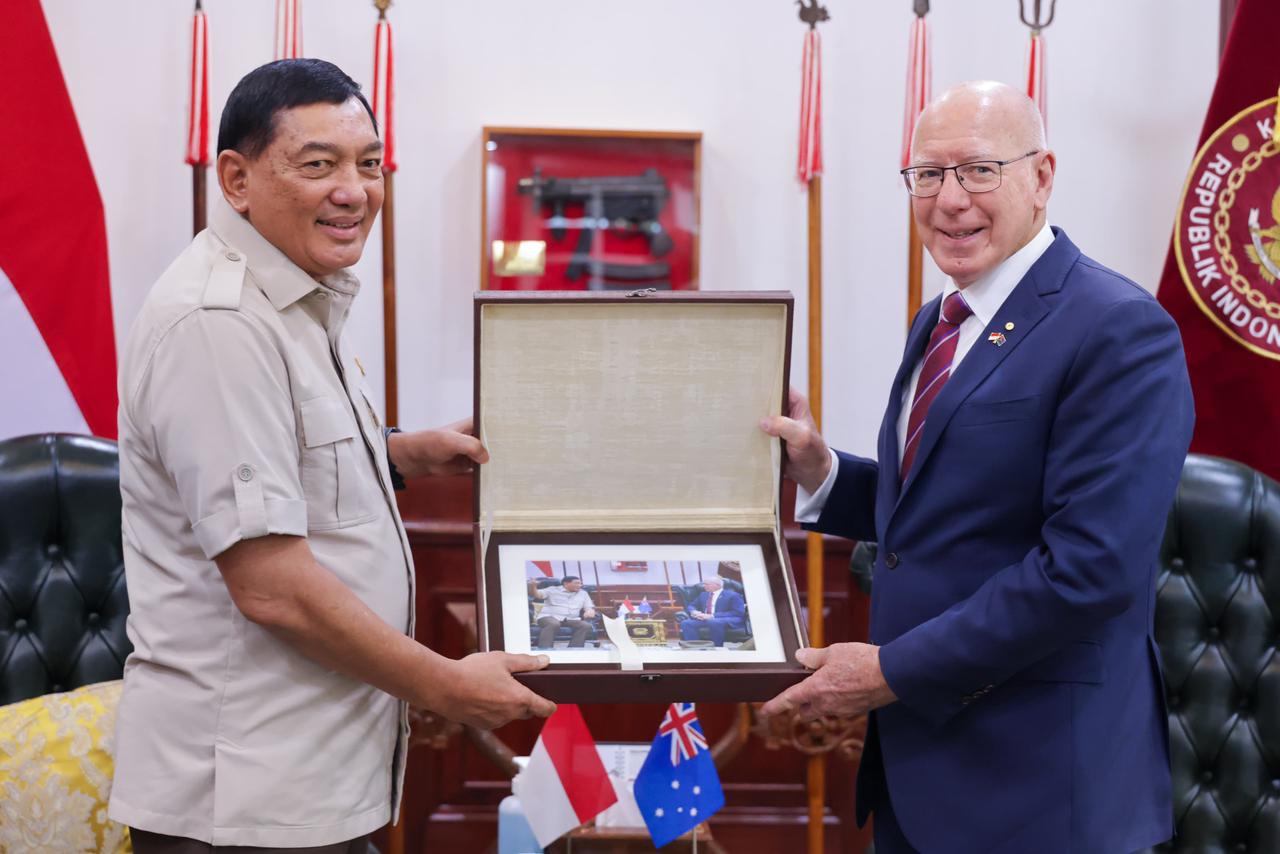 Menhan RI Terima Kunjungan Kehormatan Mantan Gubernur Jenderal Australia