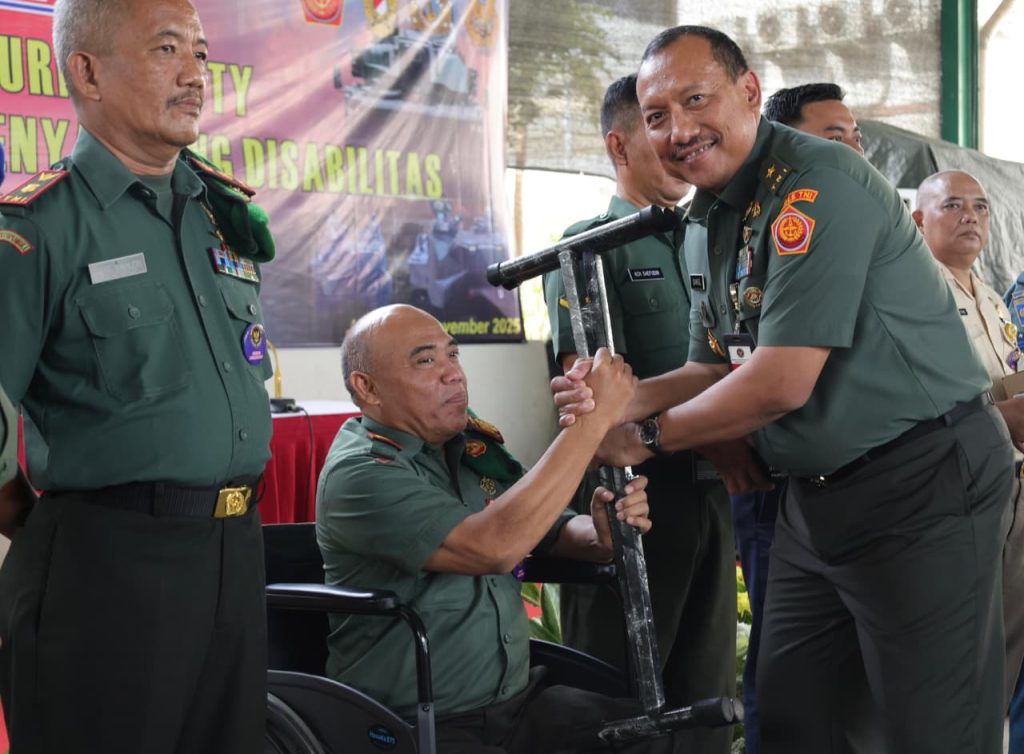 Bangkit Bersama, Kapusrehabkeshan Lepas Peserta Rehabilitasi yang Siap Kembali Mengabdi