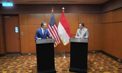 Menhan RI Sjafrie Sjamsoeddin Gelar Pertemuan Bilateral dengan Sekretaris Perang AS di Sela ADMM