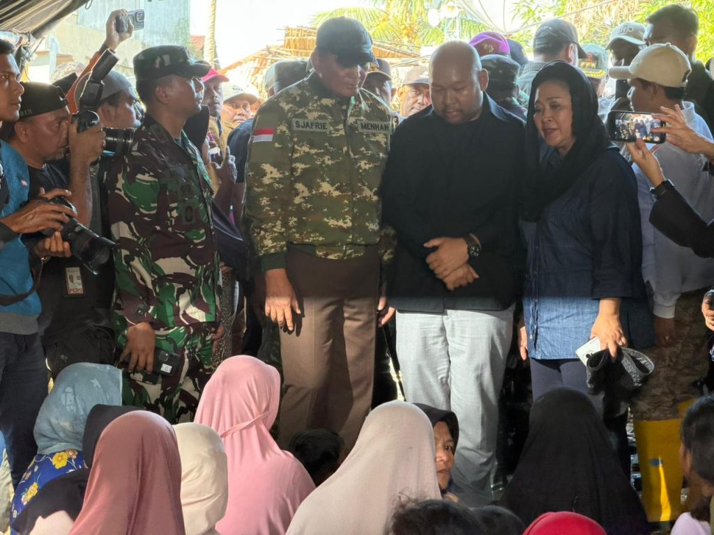 Menhan Tinjau Dampak Bencana di Aceh, Kemhan Salurkan Bantuan Kemanusiaan
